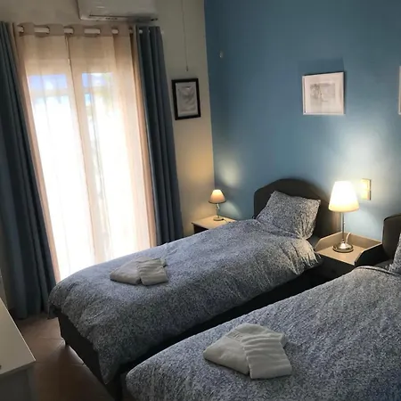 Alexis Number 4 Apartment