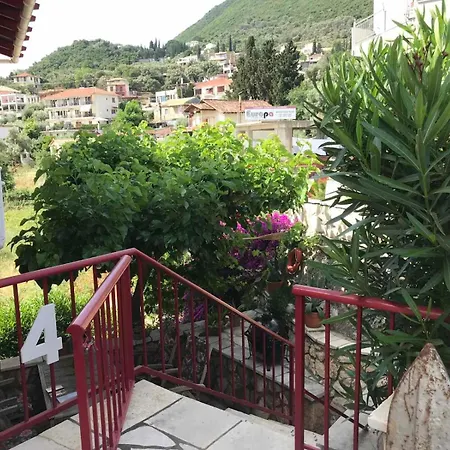 Alexis Number 4 Apartment